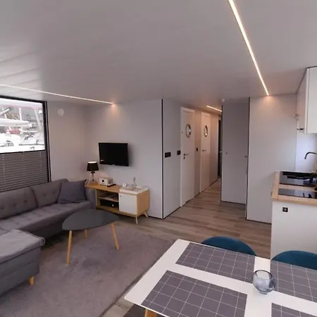 Hausboot Fjord Meeresbrise Mit Dachterrasse In Flensburg Exterior photo